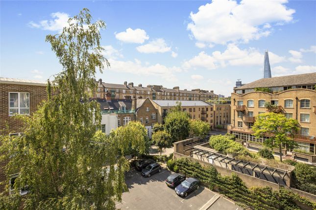 Flat 24, 3, Millennium Square, London photo 3