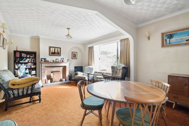 183, Moss Lane, Pinner photo 4