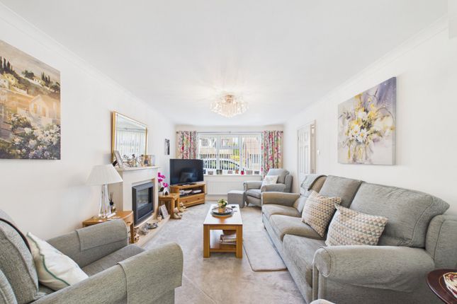 3, Reynolds Green, Sandhurst photo 3
