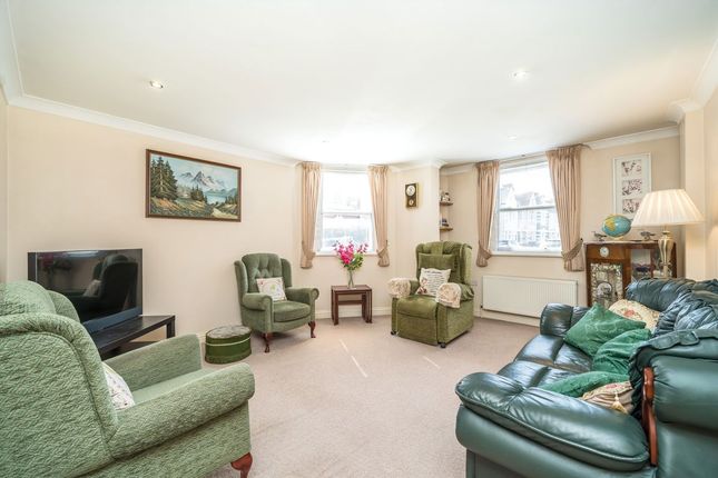 Flat 1, 1B, Bruce Road, Mitcham photo 2