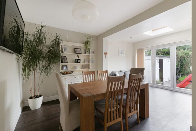 54, Fairfield Way, Ewell Court photo 3