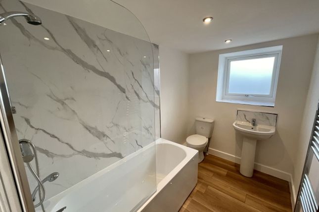 4 Taylor Street, Clitheroe photo 2