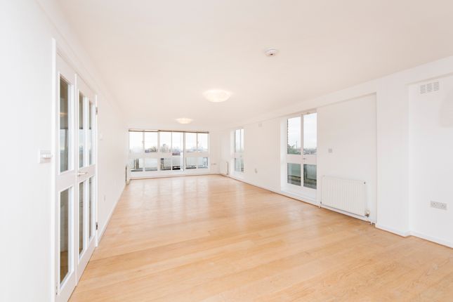 Flat to rent in Parkhill Road, Belsize Park