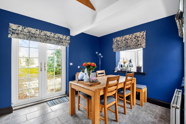 Pear Tree Cottage, Main Road, Louth photo 4