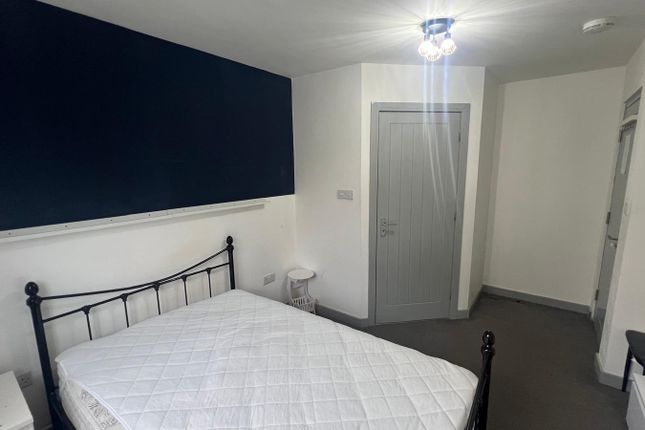 61 3, Fairleigh, Sheffield photo 2