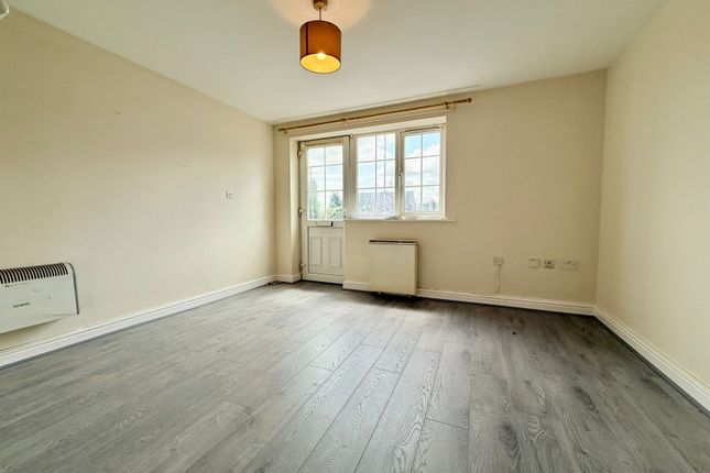 56, Cottage Lane, Burntwood photo 3