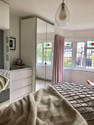 33, Woodland Avenue, Hove photo 2