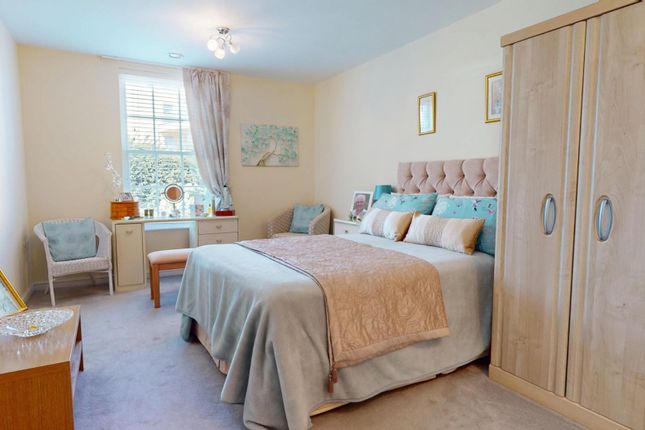 Harbour Lights Court, 18, North Quay, Weymouth photo 4