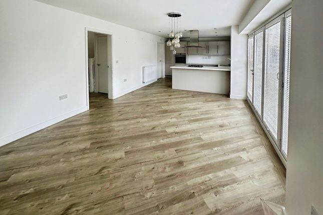 7, Holly Way, Morpeth photo 4