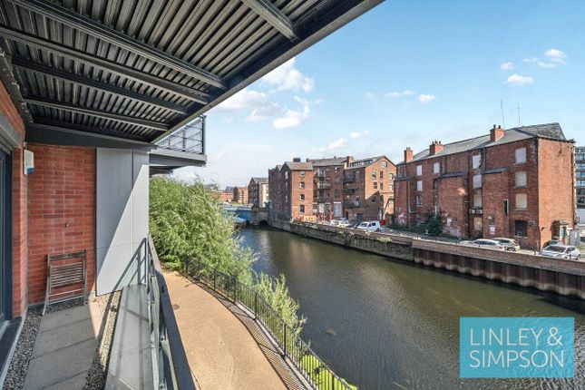 7B, THE QUAYS, 3 CONCORDIA STREET, WEST YORKSHIRE photo 2