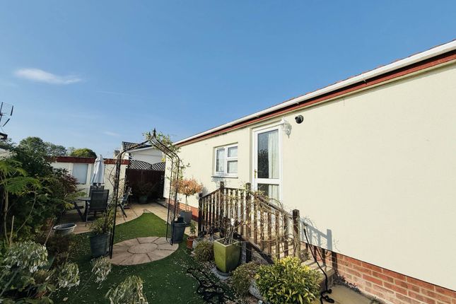 6, Kennett Place, Didcot photo 3
