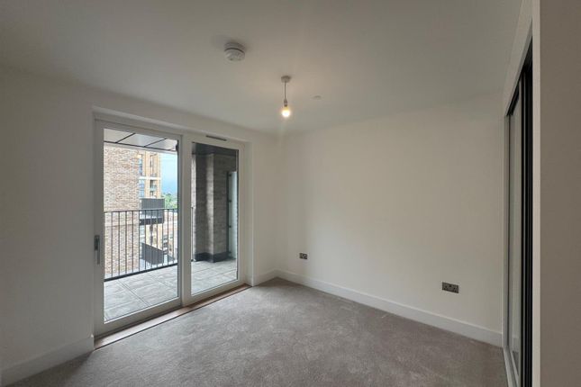 97 Diascisa house, 7 Sanday Drive, London photo 5