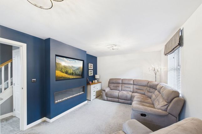 26, Nightingale Drive, Whitby photo 4
