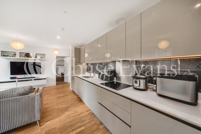 Flat for sale in Levy Building, Elephant Park, Elephant &amp; Castle