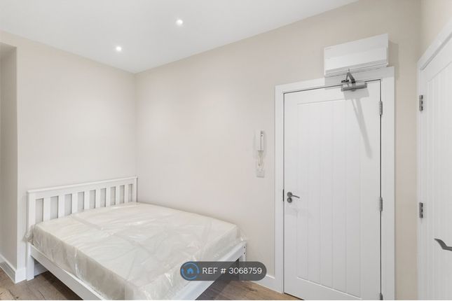 Gladstone Road, Watford photo 5