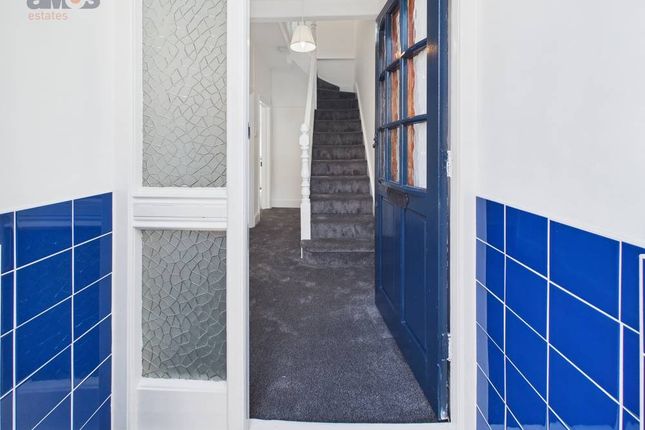 78 Moseley Street, Southend-On-Sea, Essex photo 3
