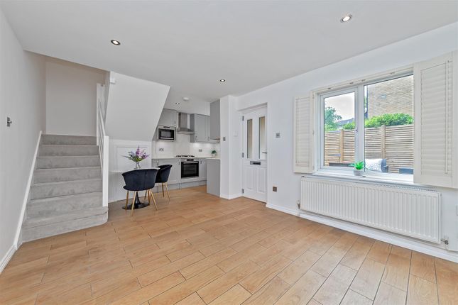 16, Tilsworth Walk, St. Albans photo 2