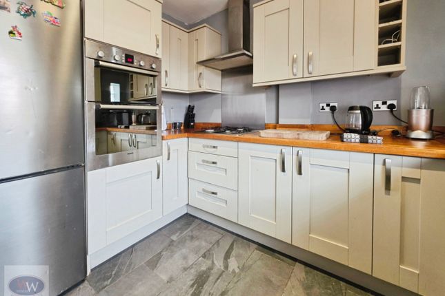 7, Parkway, Shipley photo 4