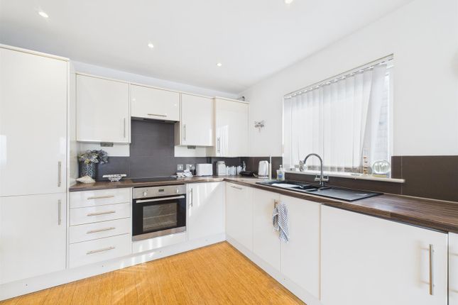 5 Montpelier House, 27a Keymer Avenue, Peacehaven photo 3