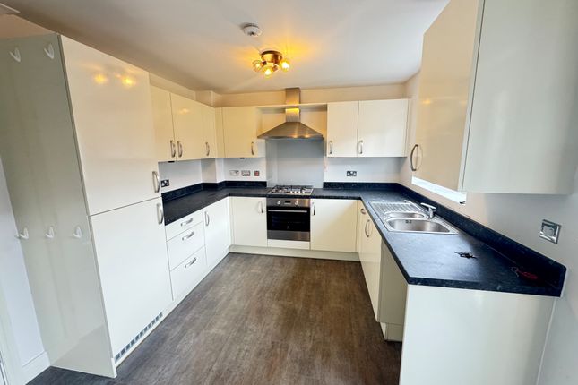 36, Buckthorn Lane, Blackburn photo 2