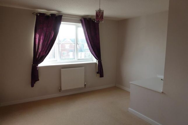 22, Gloucester Court, SCUNTHORPE photo 4