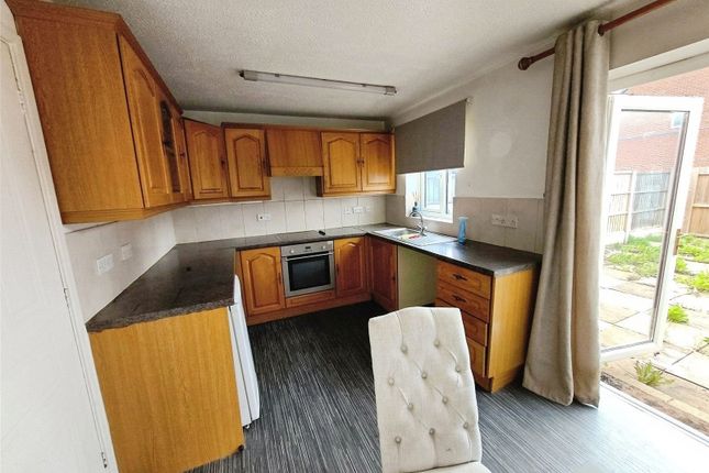 20, Highland Lea, Telford photo 3