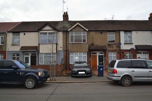 Maisonette to rent in Ranelagh Road, Southall