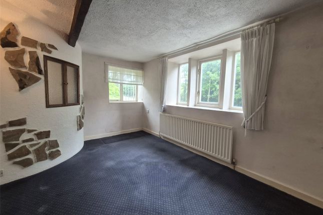 35, Wool Road, Saddleworth photo 4