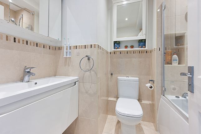 Flat for sale in Catherine Road, Surbiton