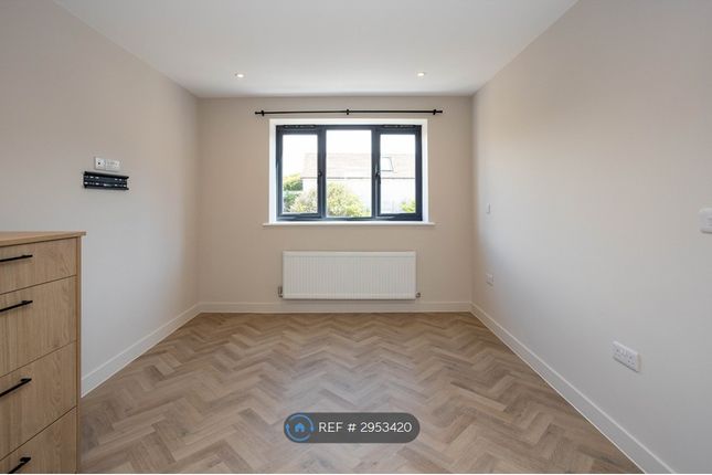 Flat, Saltdean Park Road Saltdean, Brighton photo 4