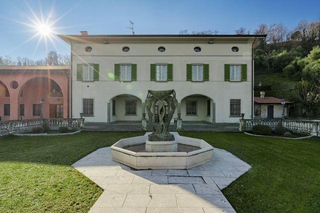 Villa for sale in Via Albano Zanella, Erbusco, Lombardia