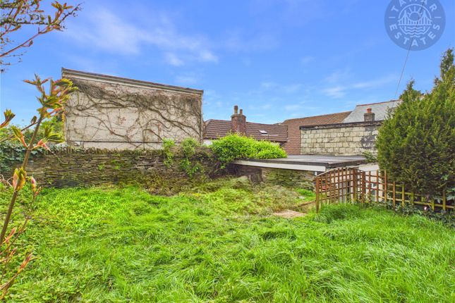 31, Higher Lux Street, Cornwall photo 3