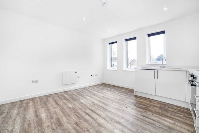 Flat for sale in Lodge Road, Wallington