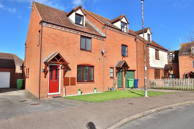 Property for sale in Mowbray Avenue, Stonehills, Tewkesbury