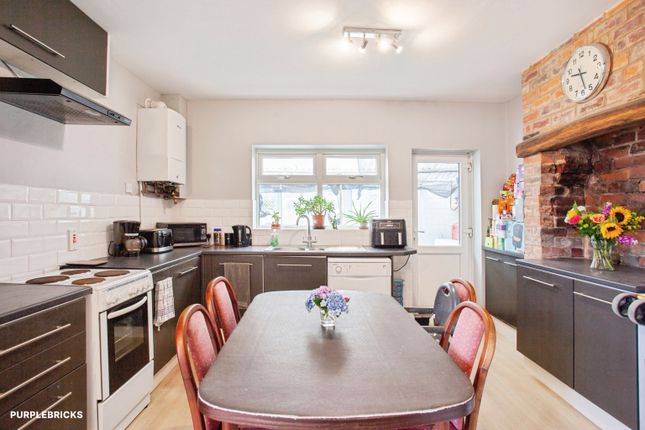 5, Highfield Rise, Sheffield photo 4