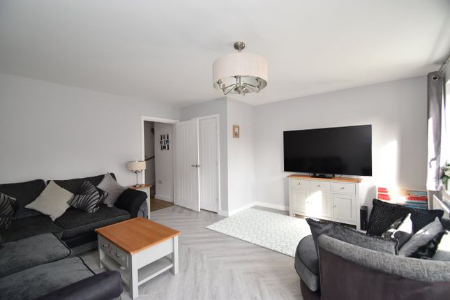 15, Young Lane, Maidstone photo 3