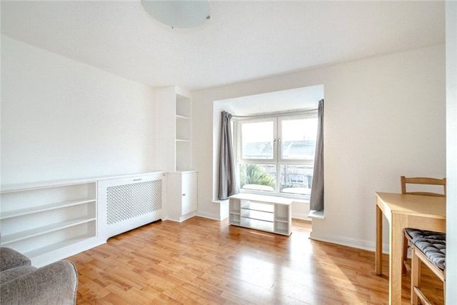 Flat 11, Warlingham House,, Varcoe Road, London photo 3