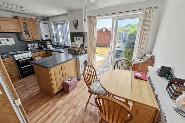 38 Mode Hill Lane, Manchester photo 4