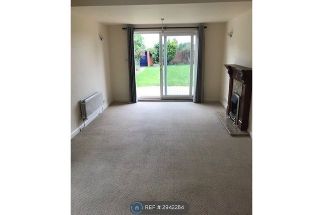 Greenway Crescent, Taunton photo 3