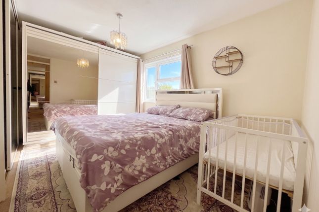 87, Glenfield Road, Luton photo 4