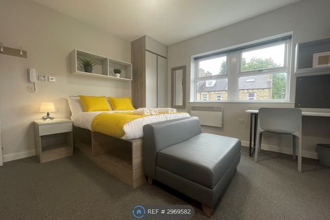 Studio  Robinson House, A Beaumont Street, Moldgreen, Huddersfield photo 5
