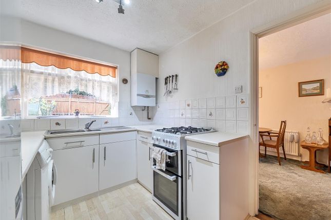 11, Clovelly Way, Orpington photo 3