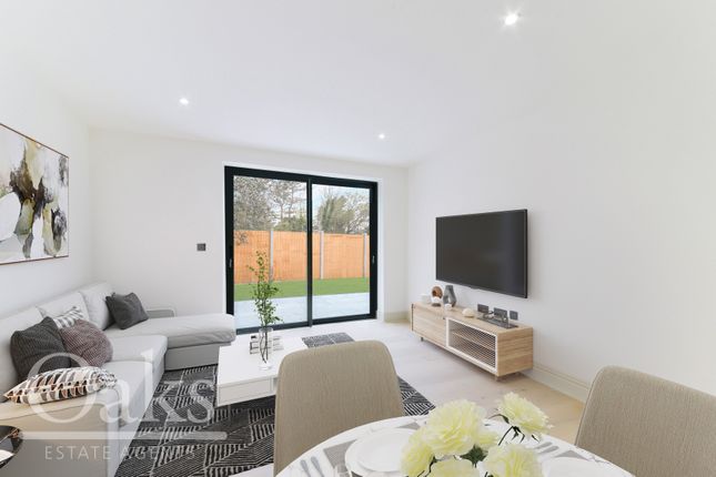 Thumbnail Bungalow for sale in Hardel Rise, London