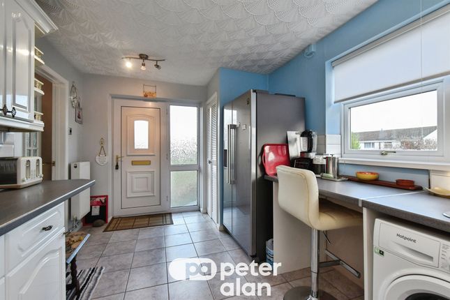 8., Kidwelly Grove, Merthyr Tydfil photo 4
