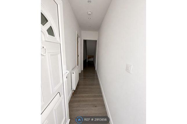 Beaconsfield Place, Epsom photo 2