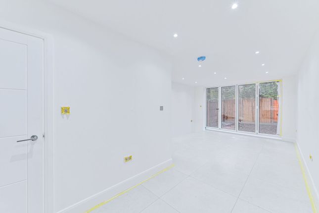 Kingswood Way, Sanderstead photo 2