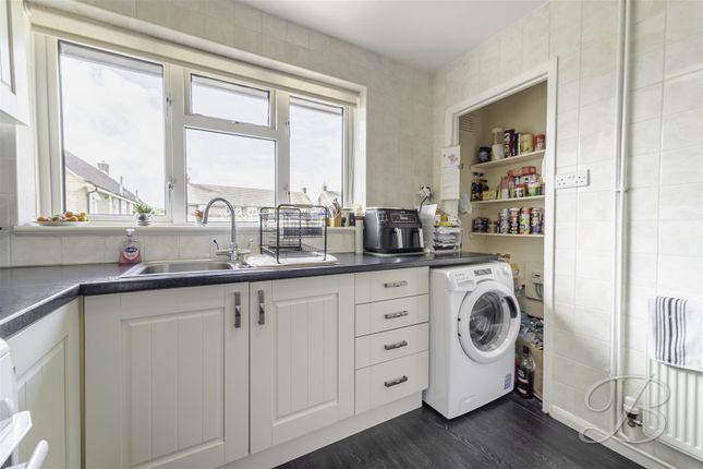 3, Oxton Close, Mansfield photo 4
