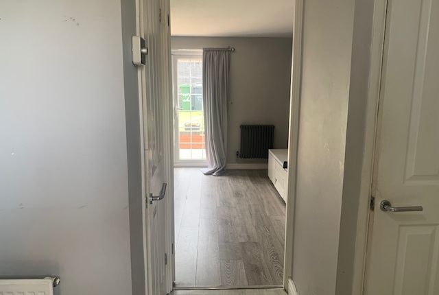 Thumbnail Terraced house to rent in Denham Close, Luton