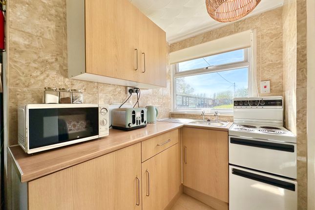 30a Seadell Chalet Park, Beach Road, Great Yarmouth photo 4