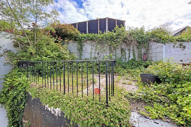 17 Carclew Street, Truro photo 2
